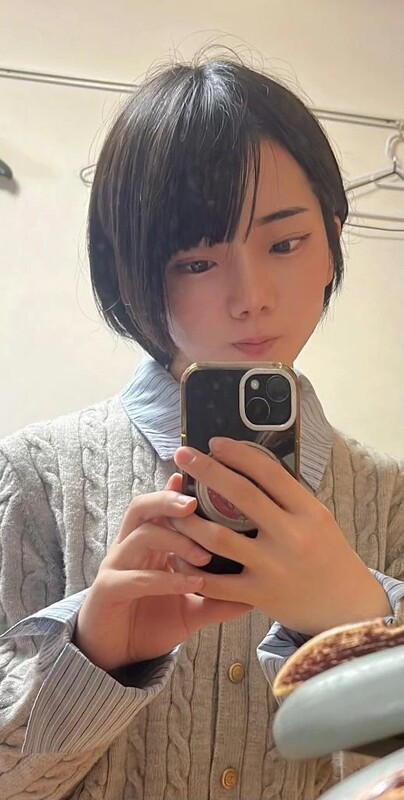 出荷❣️ミニスカ着てみた！