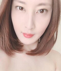 M男君お待ちしております（痴女系ニューハーフ）。